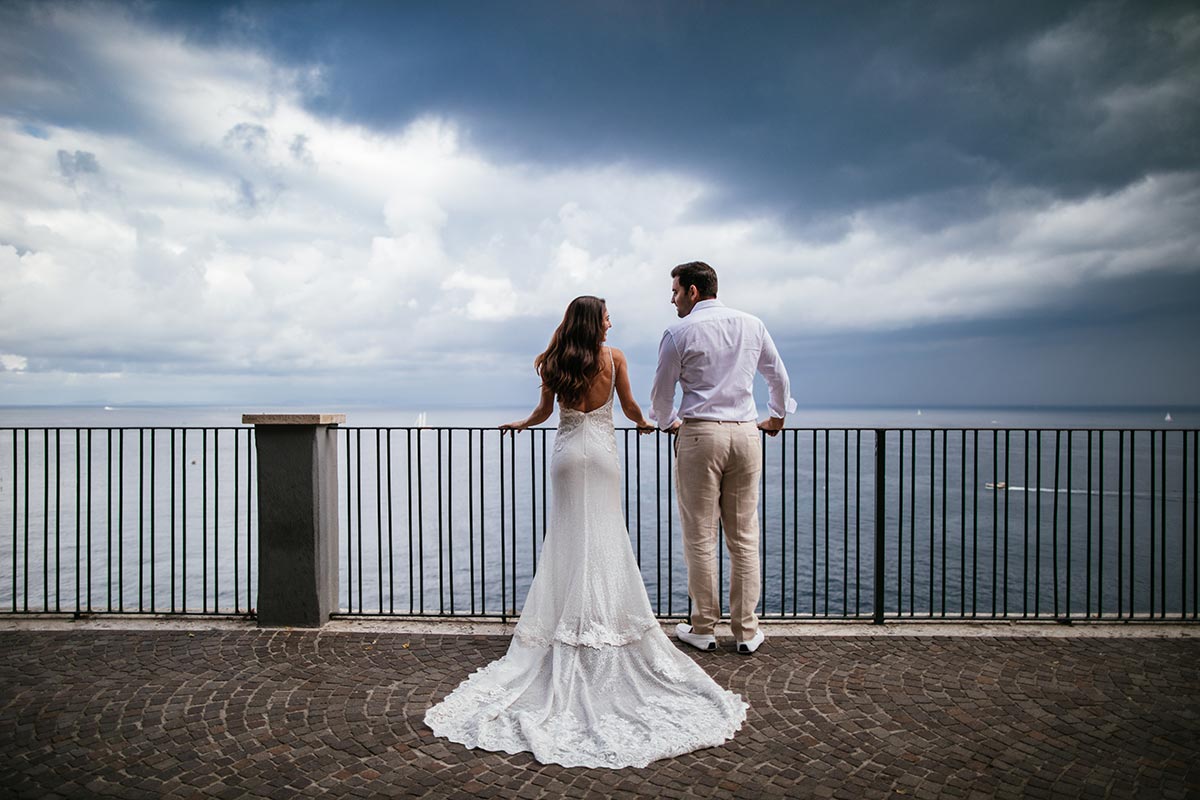 Honeymoon-with-wedding-dress-in-Sorrento